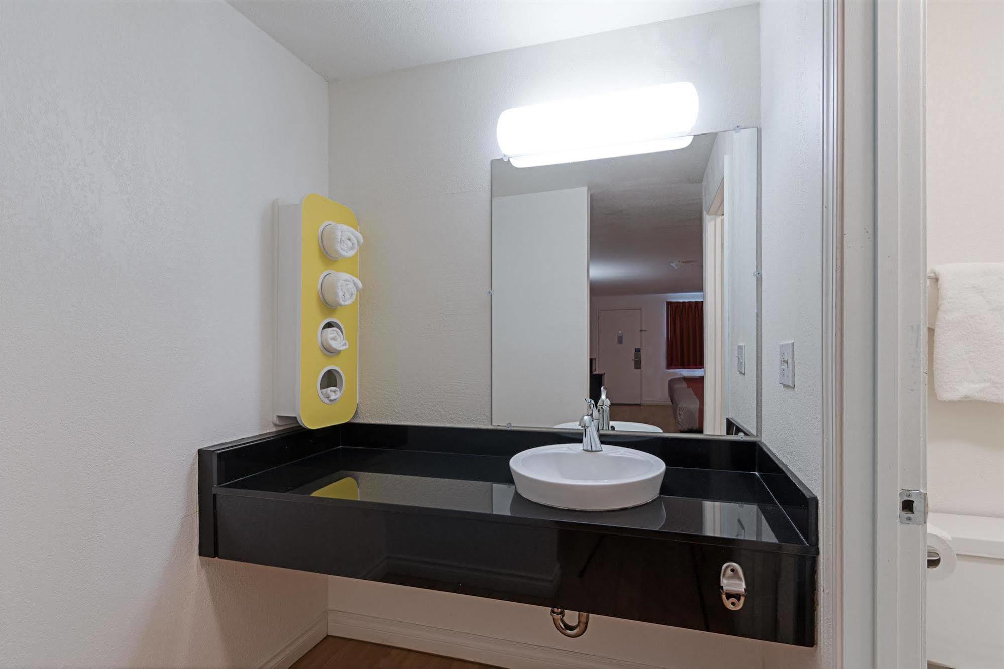 Motel 6 Ferndale Dış mekan fotoğraf